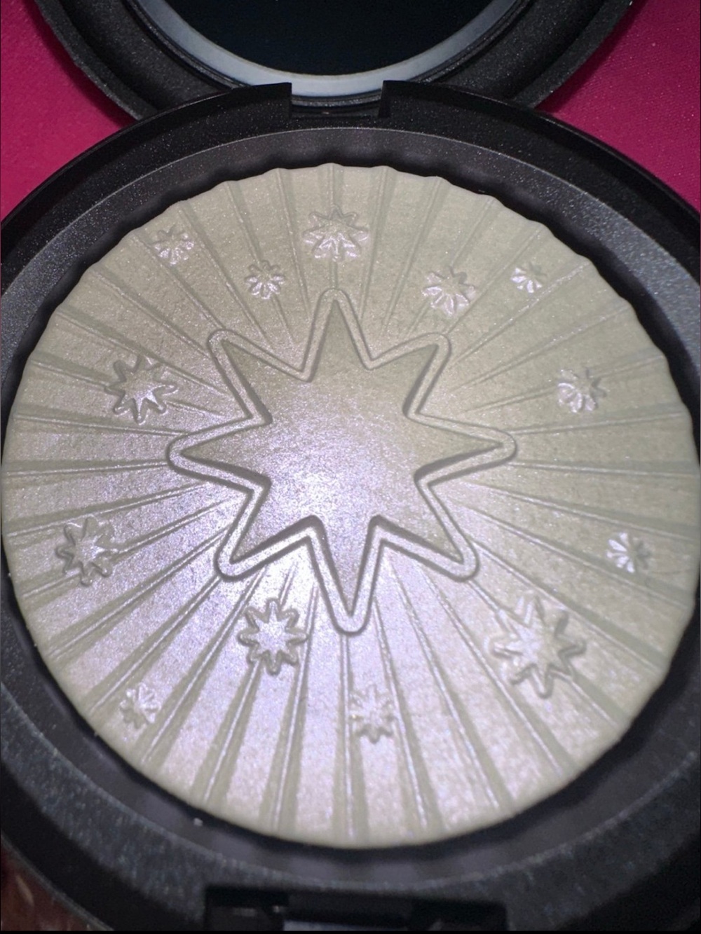 MAC Extra Dimension Skinfinish – Cold Comfort | Pony Park Collection